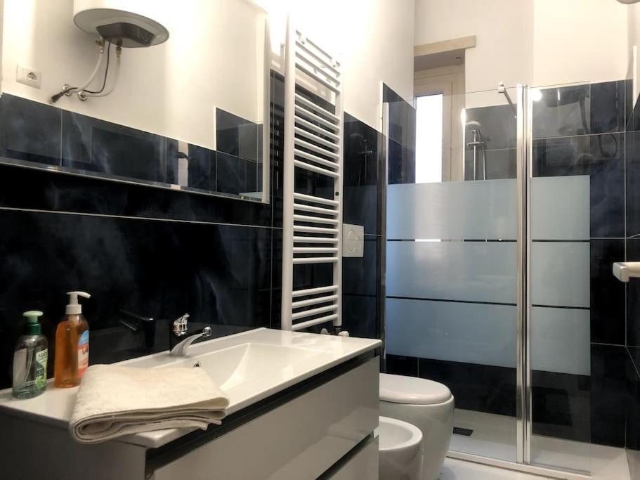 Casa Martina Pronta Per Te, Con Due Stanze Da Letto! Daire Torino Dış mekan fotoğraf
